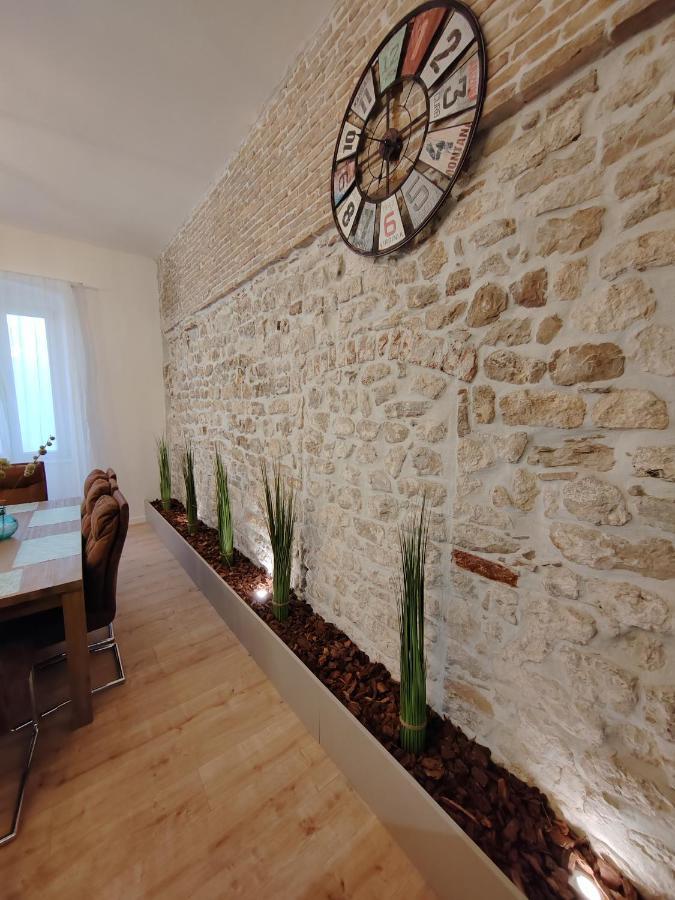 Town Square Apartment Zadar Exterior photo